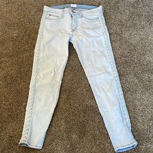 Cropped jeans with braid detail